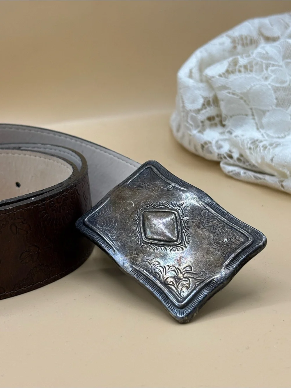 Vintage style Avignon Brown Floral Leather Belt